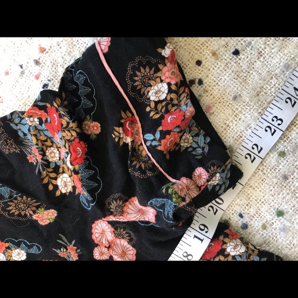 Forever 21 Floral Kimono Print Crop Top - Picture 9 of 9